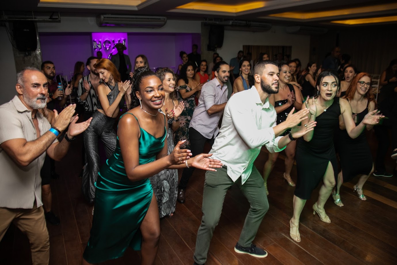 Ambiente festivo de baile